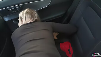 Amateur Whore Enjoys Money And Sex In Car