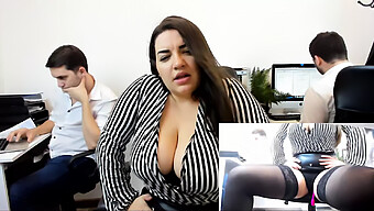 Jedinečná A Zmyselná Roleplay Cam Show Alicie Poz S Nádhernými Tučnými Ženami