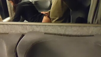 ¡anal Público! Pareja Amateur Francesa Explora El Sexo En Tren