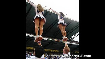 Para Cheerleader Kehidupan Nyata Memamerkan Aset Mereka.