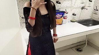 Desi Couple Enjoys Oral And Penetrative Sex In The Kitchen