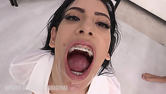 Alicia Trece'S Intense Deepthroat En Anale Creampie In Groepsseks Setting