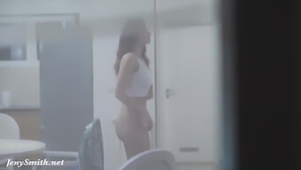 Stunning Brunette'S Butt Caught On Camera In Nude Photos