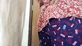 Indian Mature Woman Gets Fingered By Her Brother-In-Law In The Bathroom