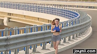 Brunette Tiener Krijgt Orale En Poesje Neuken Na De Training